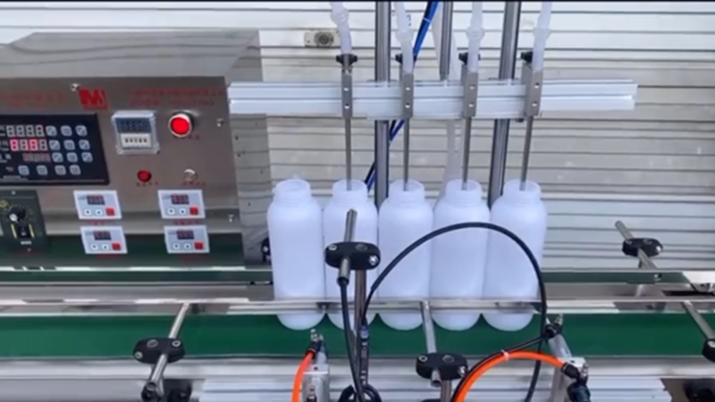 如何调整自动灌装机的灌装精度？