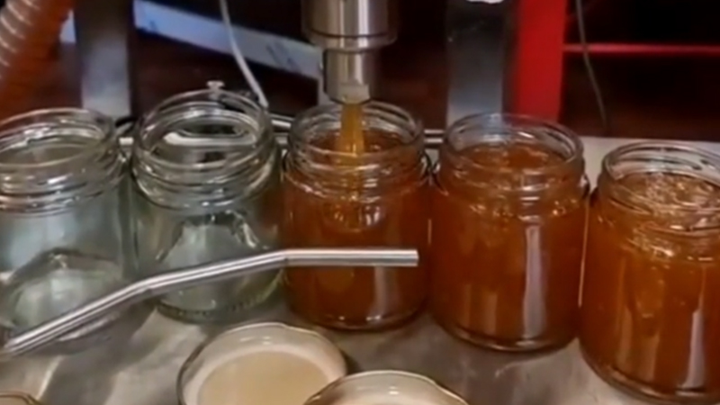 酱料自动包装机助力酱料食品企业实现高效、卫生生产